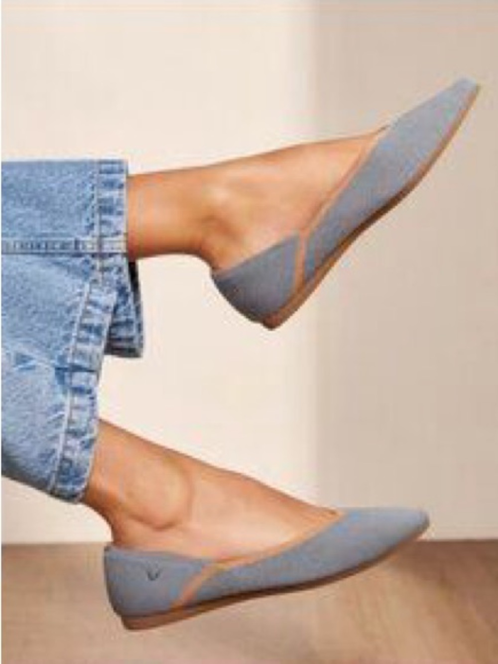 VIVAIA Vienna blue pointed-toe V-cut flats size 37.5